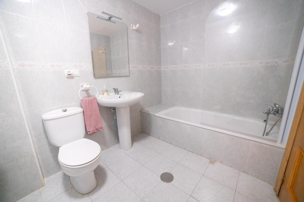 Apartamento Con Piscina Y Terraza A 50 Metros De La Playa Roquetas de Mar Exterior photo